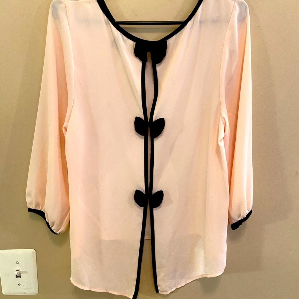 6 blouses size large - Picture 3 of 8